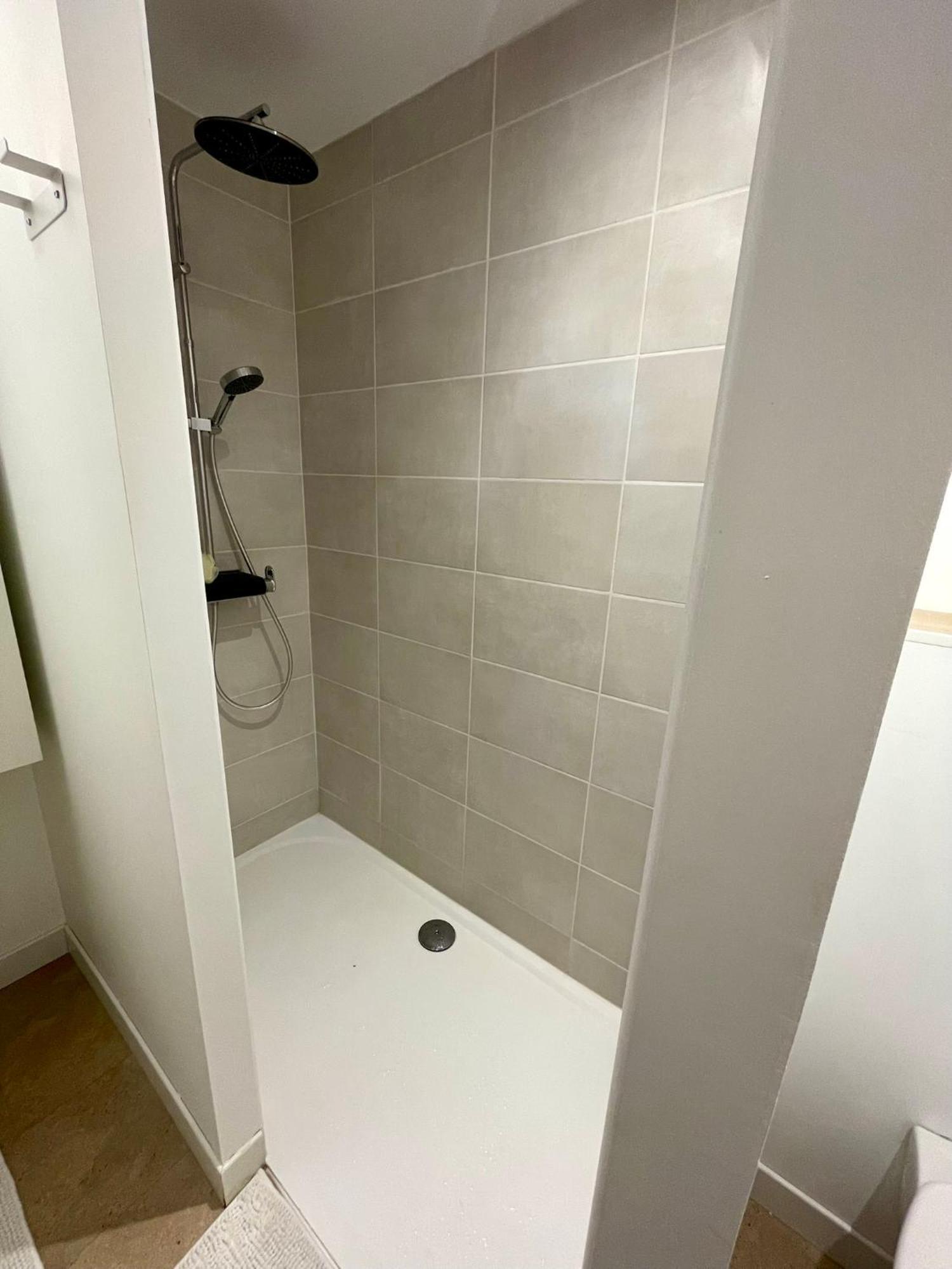 Appartement A La Campagne L'Isle-sur-la-Sorgue Luaran gambar